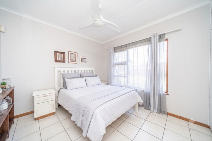 To Let 4 Bedroom Property for Rent in Baysville Eastern Cape